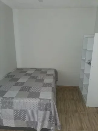 Imagem Apartamento de frente composto de 2 quartos banheiro social uma vaga de garagem na Praia do Morro