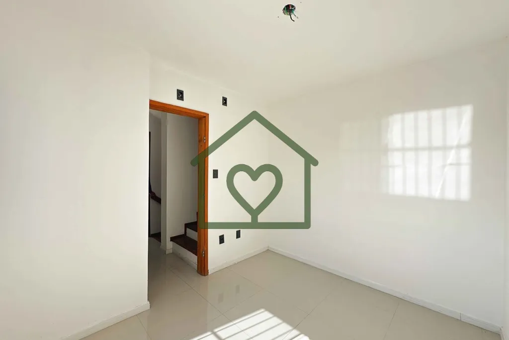 Imagem Casa com 110m² privativos, 3 dormitórios, sendo 1 suíte com sacada, projetada para oferecer confo...