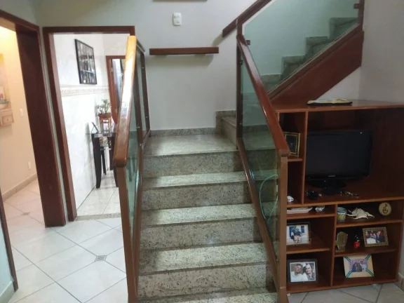 Imagem Casa com 5 Quartos à venda !!!!!