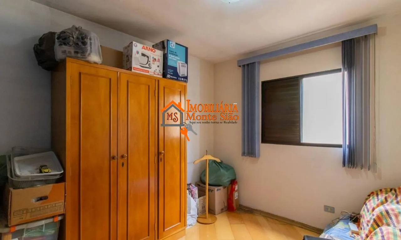 Imagem Sobrado com 4 dormitórios à venda, 135 m² por R$ 750.000 - Ponte Grande - Guarulhos/SP