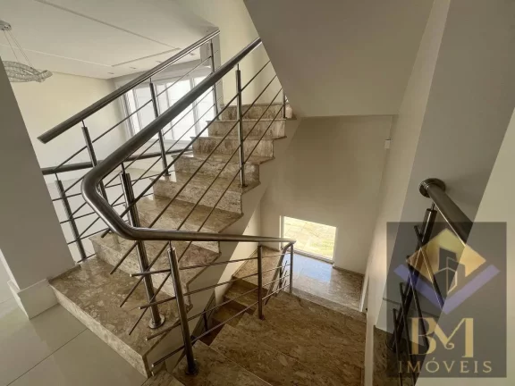 Imagem Casa ampla alto padrão e com ótima localização