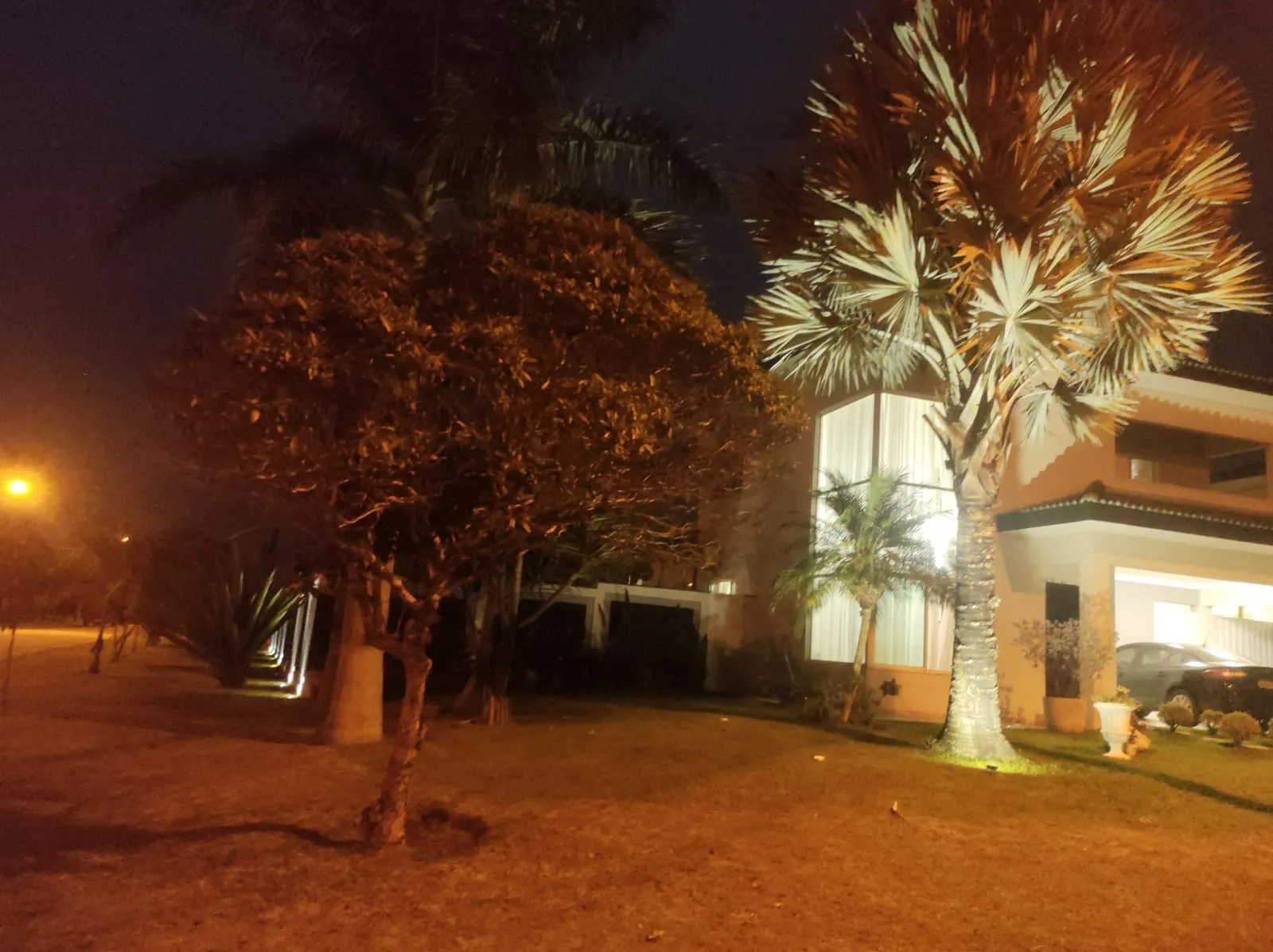 Imagem Casa com 3 quartos, 220 m² à venda