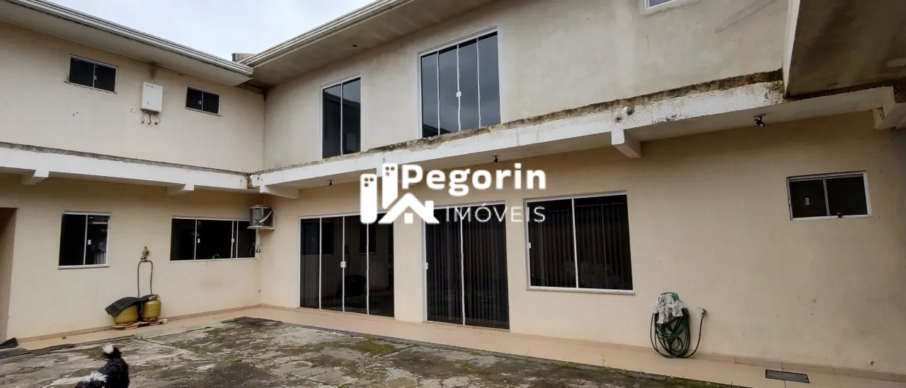 Imagem Casa à venda em Piraquara, Centro, com 4 quartos, 238,00m²