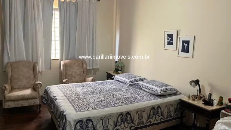 Imagem Imperdível oportunidade: Casa comercial à venda no Alto da Boa Vista em Ribeirão Preto-SP, com 3 quartos, 1 suíte e 4 vagas de garagem!