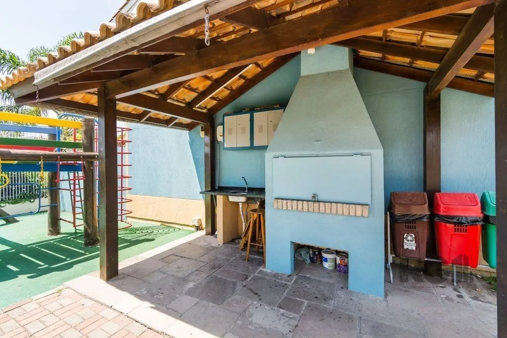 Imagem Casa em condomínio fechado - 70m², 2 dormitórios, 1 vaga de garagem no bairro Humaitá