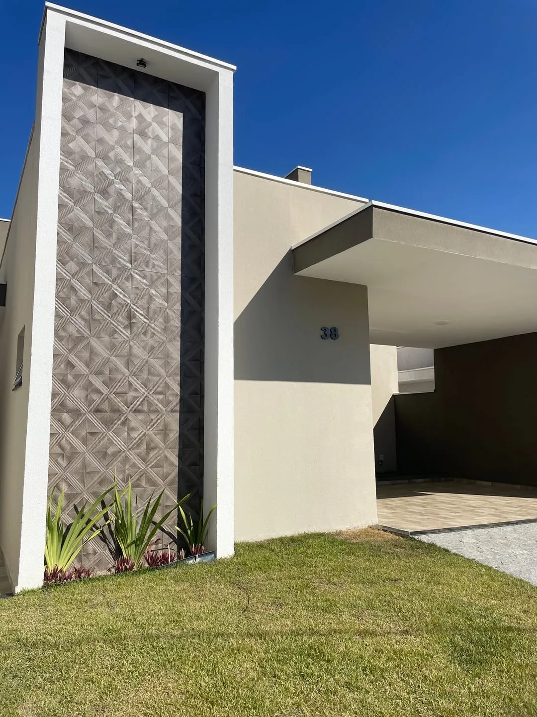 Imagem Casa à venda 3 Quartos, 1 Suite, 4 Vagas, 258M², Campo Alegre, Pindamonhangaba - SP | Condomínio Moema Ville