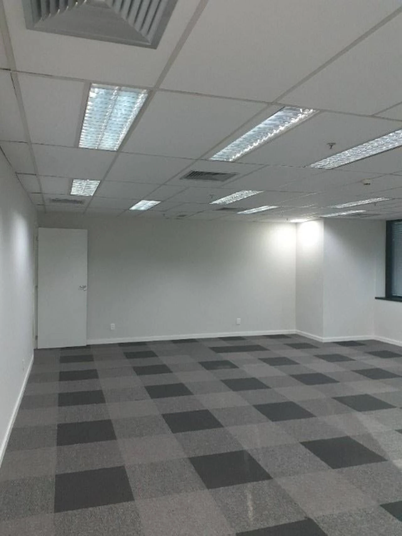 Imagem Sala Comercial à Venda ou Locação, 775 m² em Pinheiros - São Paulo