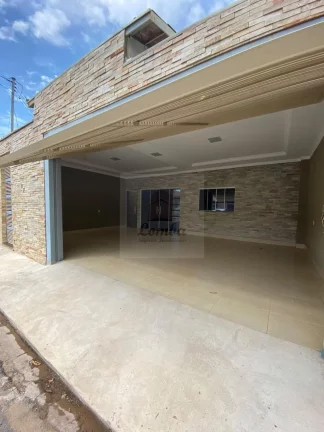 Imagem Aluguel de Casa em Condomínio de Luxo em Cuiabá-MT, Jardim Mossoró: 2 Quartos, 2 Suítes, 3 Salas, 3 Banheiros, 2 Vagas de Garagem.