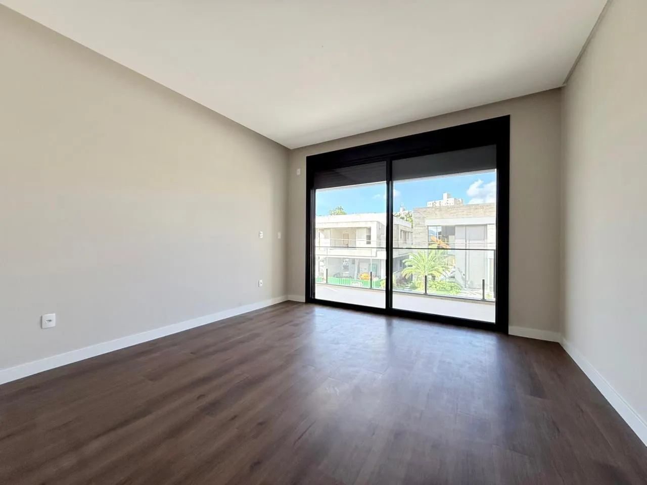 Imagem Casa à venda com 411m2 por R$ 4.500.000,00