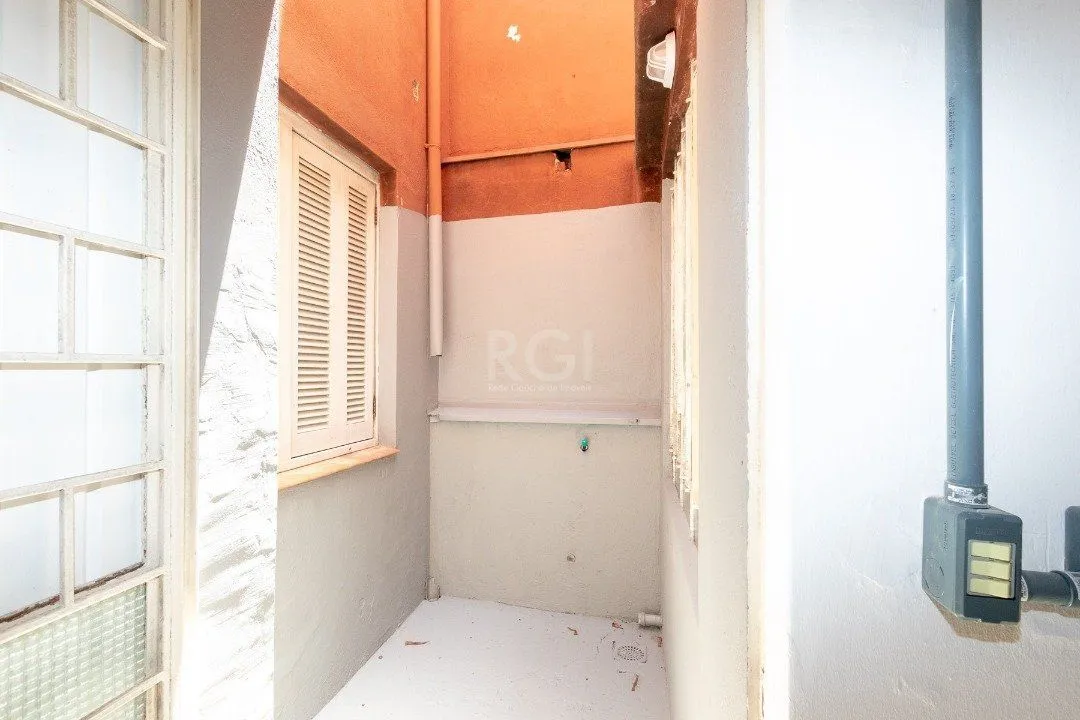 Imagem Casa para Venda - 232m², 3 dormitórios, 2 vagas - Navegantes