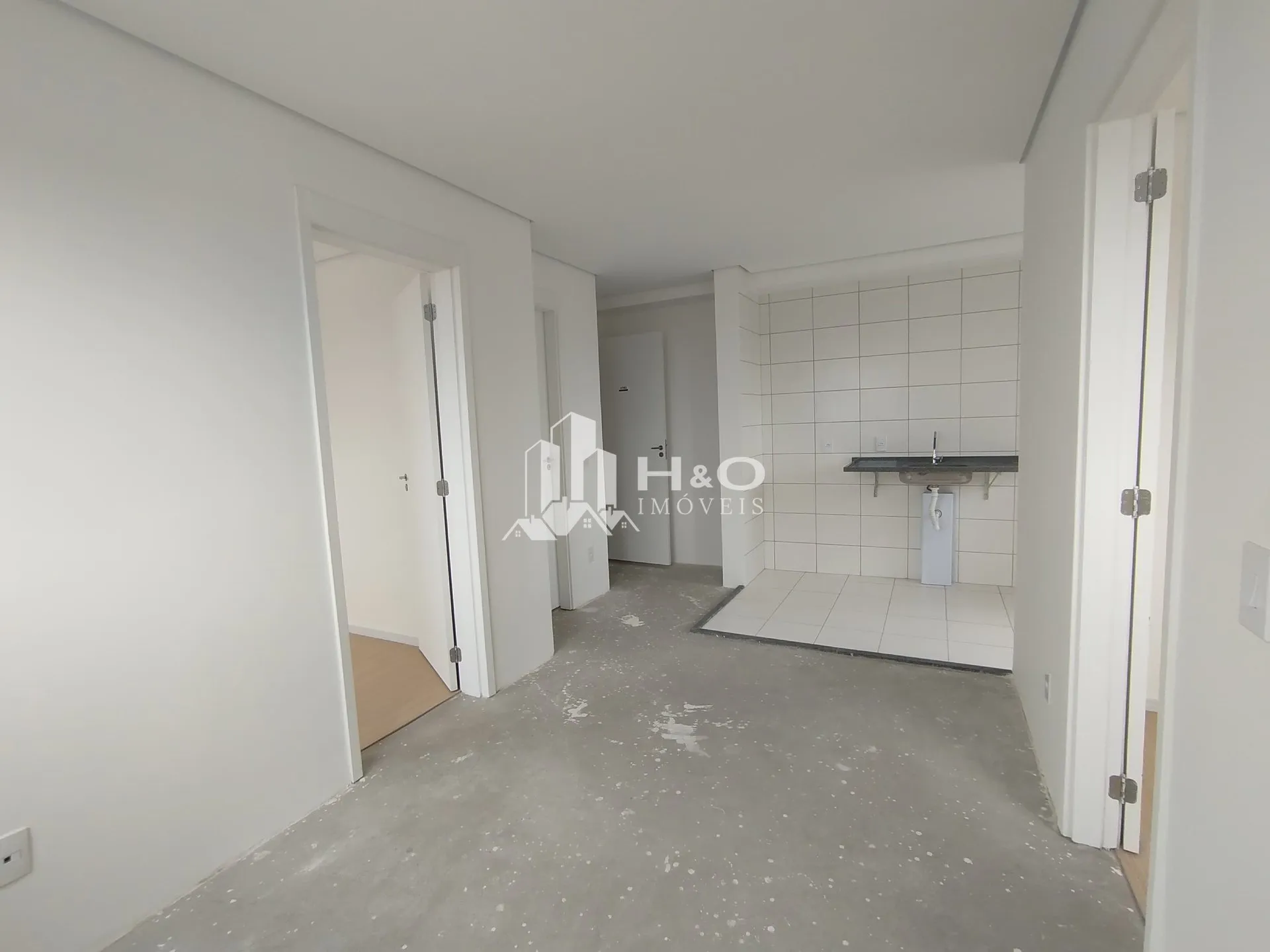 Imagem Oportunidade, Apartamento à venda no ARTUR ALVIM possui 40 metros quadrados com 2 quartos e uma vaga de garagem.