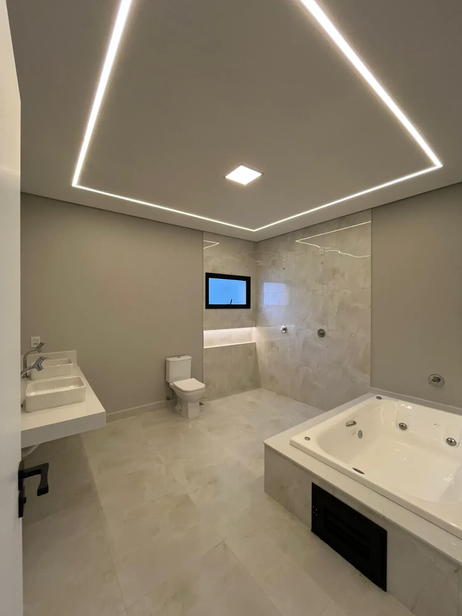 Imagem Casa com 3 Quartos à Venda, 322 m² em Parque Três Meninos - Sorocaba