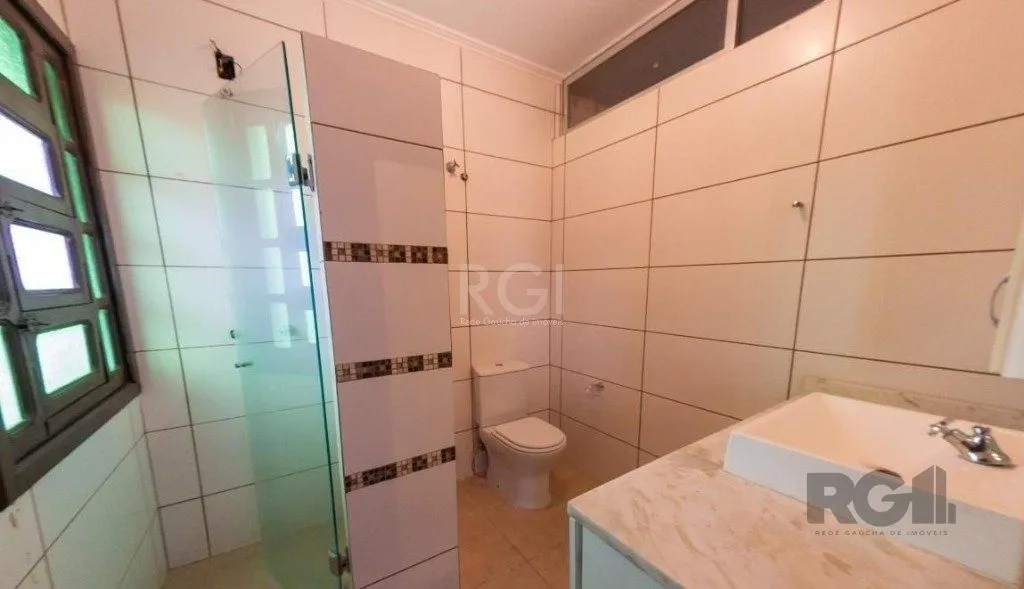 Imagem Casa para Venda - 450m², 4 dormitórios, sendo 3 suites, 5 vagas - Nonoai