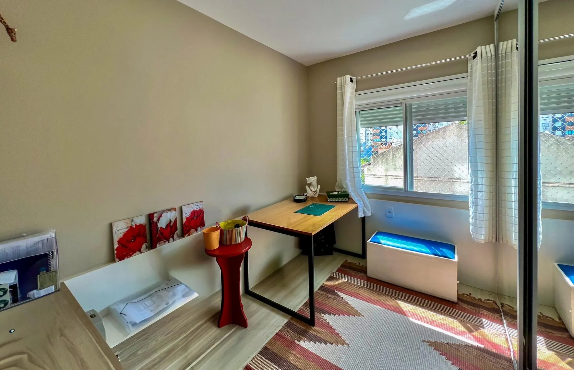 Imagem Apartamento 3 Dormitórios com Suíte e 2 Vagas na Tristeza, próximo ao barra shopping