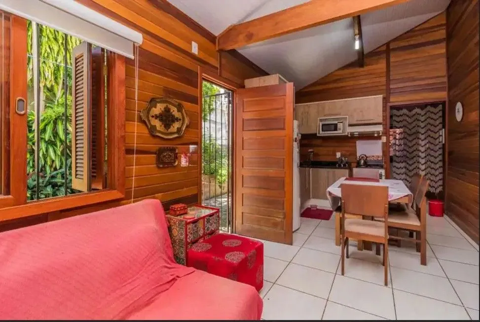 Imagem Casa 4 Dormitórios Bairro Gloria.