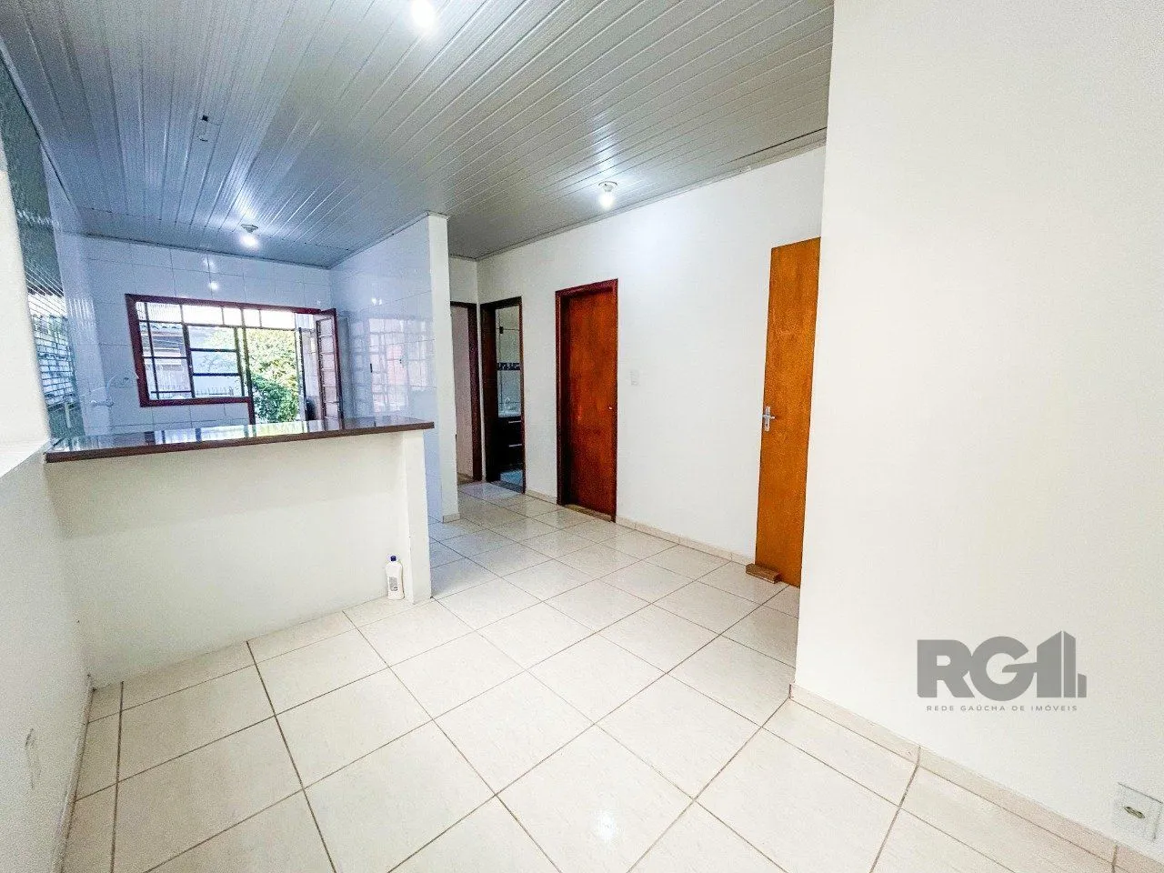 Imagem Casa 03 quartos, peças amplas, 03 dormitórios, salão de festas -3 vagas - Cavalhada