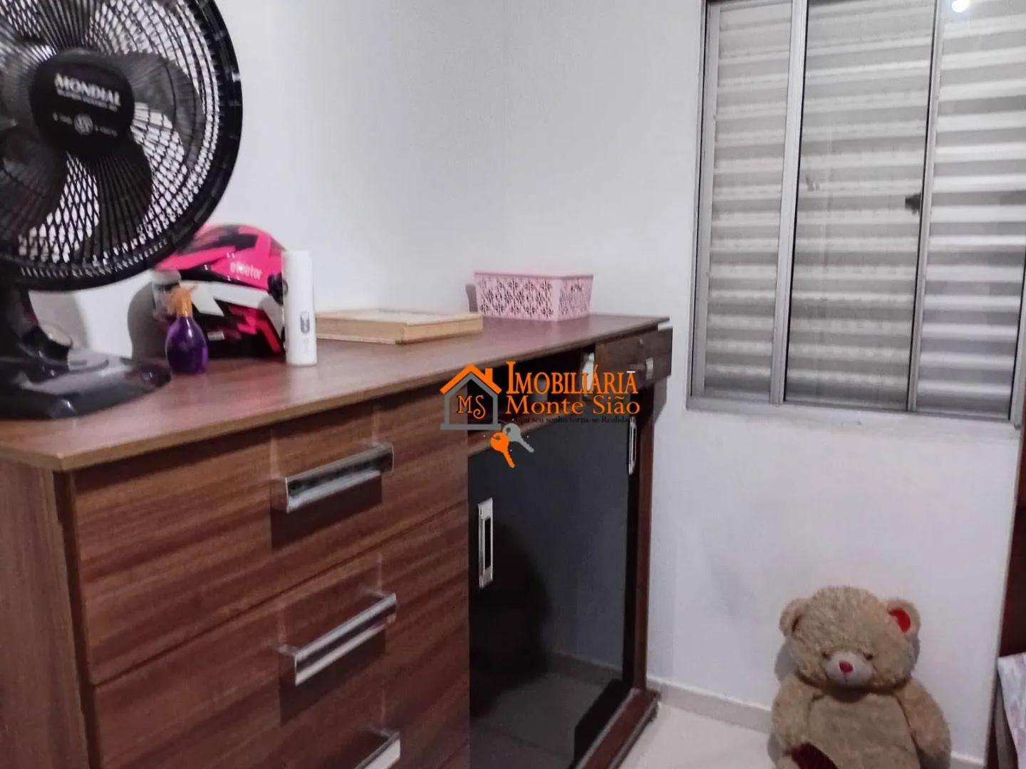Imagem Apartamento com 2 dormitórios à venda, 45 m² por R$ 196.000,00 - Água Chata - Guarulhos/SP