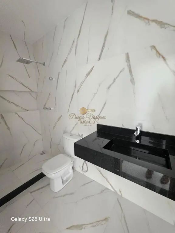 Imagem Casa em Condomínio para Venda em Teresópolis / RJ no bairro Alto