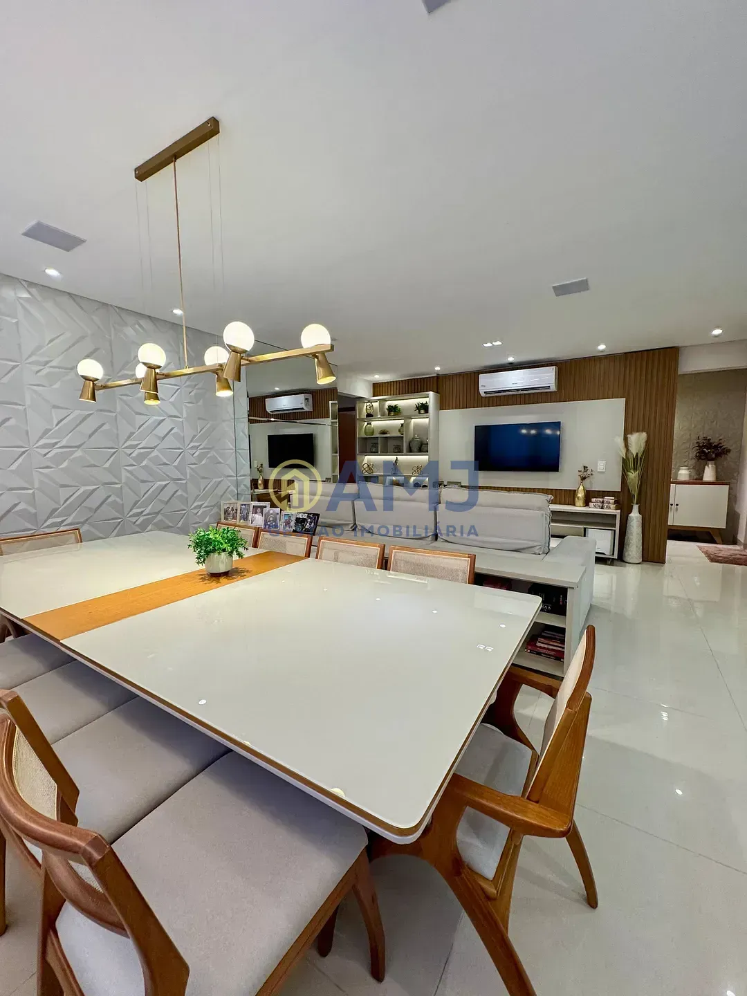 Imagem APARTAMENTO MOBILIADO À VENDA | RESIDENCIAL CELEBRATE VACA BRAVA | 3 SUÍTES | JARDIM AMÉRICA | GOIÂNIA/GO