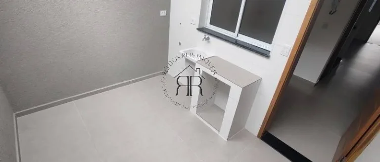 Imagem Sobre o imóvel
Sobrado à venda com 3 quartos, 1 suite, 2 vagas e 2 banheiros.
Localizado em Rua He...