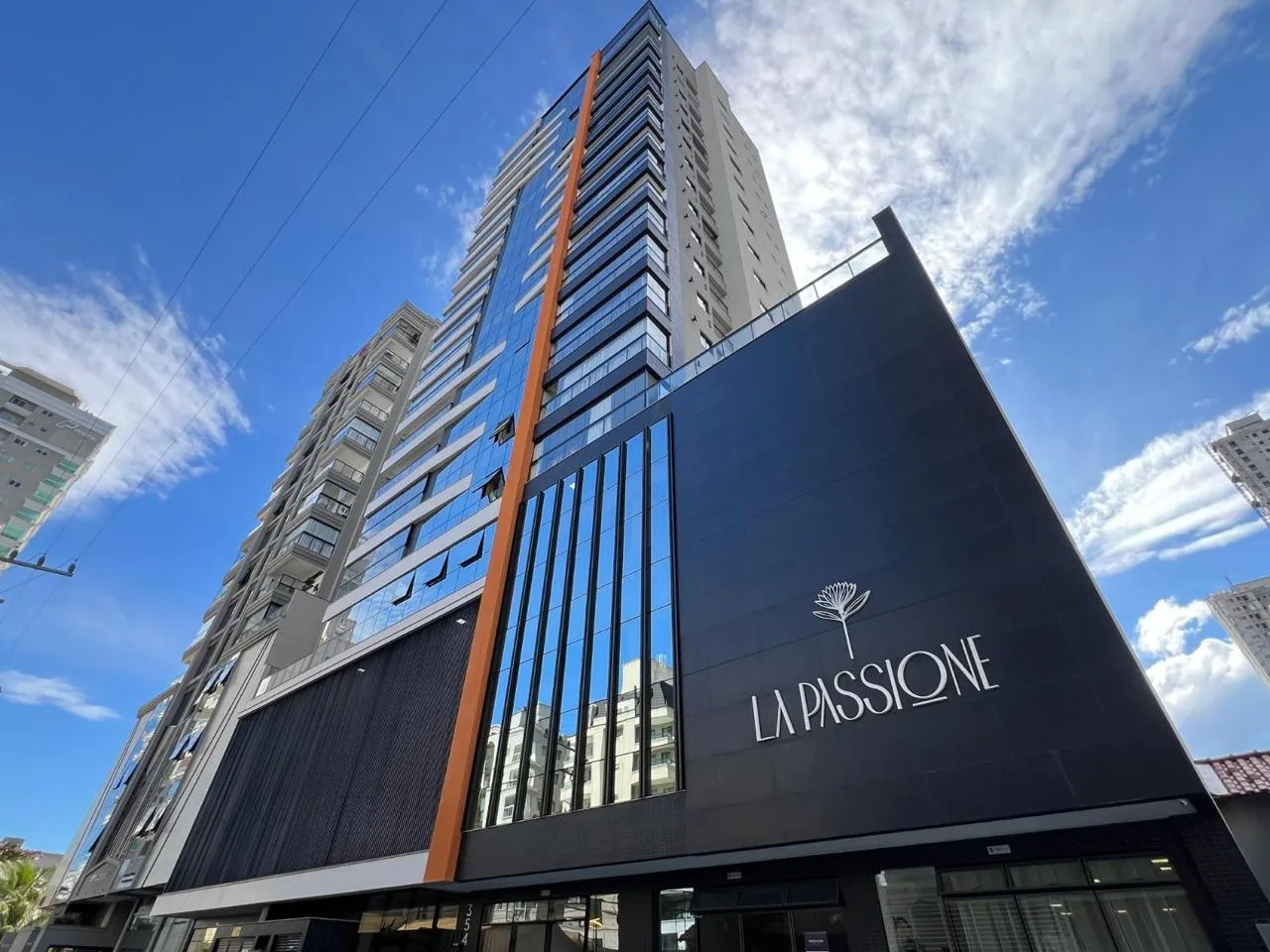 Foto do imóvel Apartamento à venda com 130.22m2 por R$ 1.950.000,00