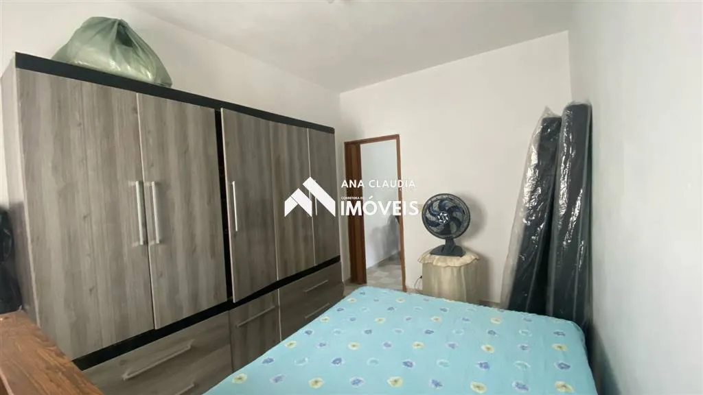 Imagem Casa na praia lado serra em ótima localização bairro de moradores fixos a 500 metros do mar .