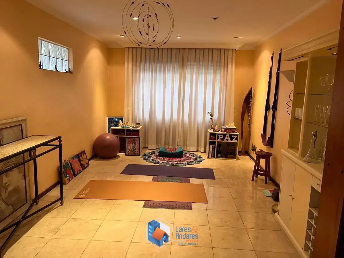 Imagem Sobrado para venda em Vila Clementino com 3 quartos, sendo 1 suíte, 178m²