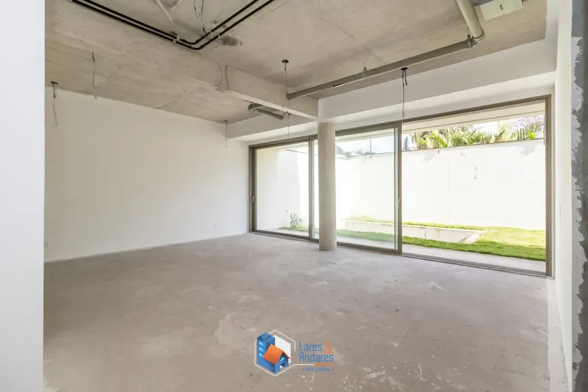 Imagem Casa no condomínio CONDOMÍNIO KINÁ ALTO DE PINHEIROS para venda com 4 quartos, sendo 4 suítes, 584m²