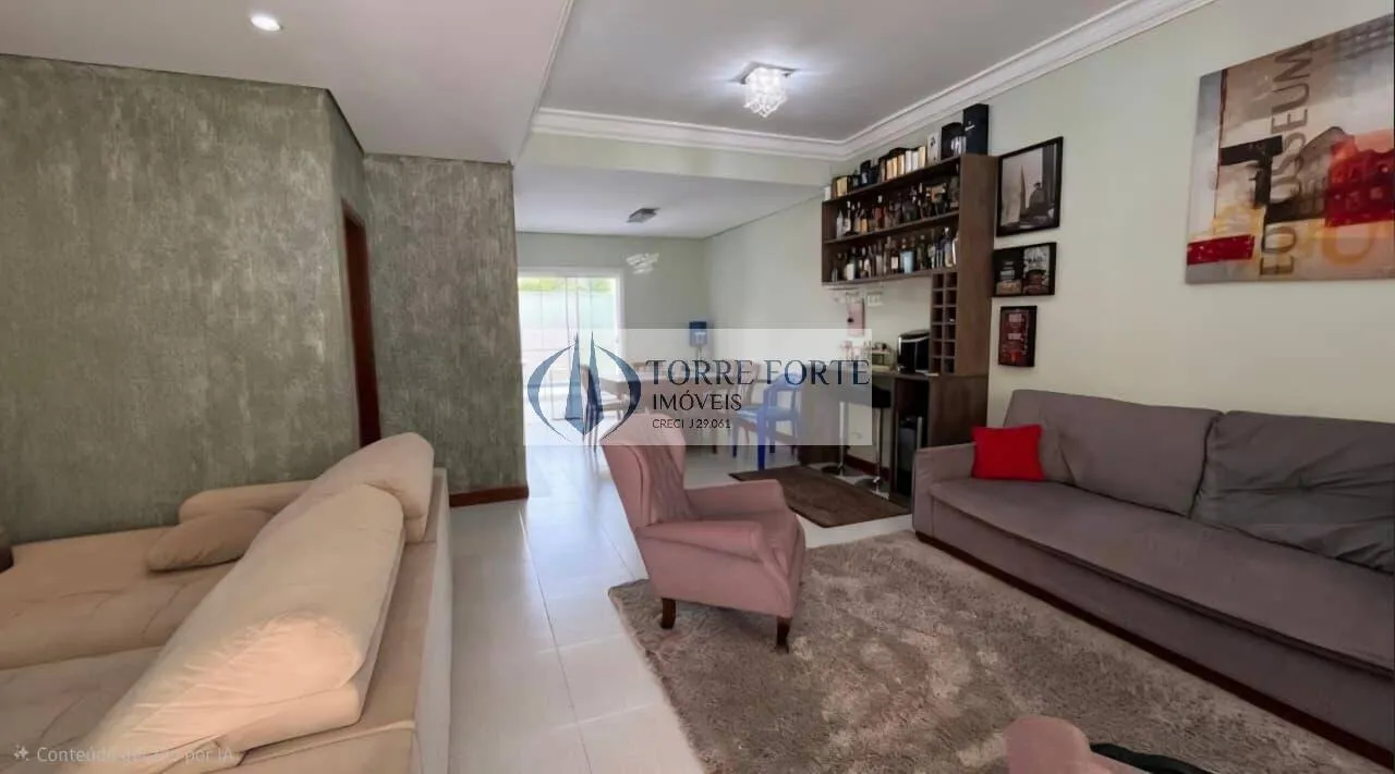 Imagem Lindo sobrado com 134 m², 3 dormitórios, 1 suíte com closet + Ar e piscina