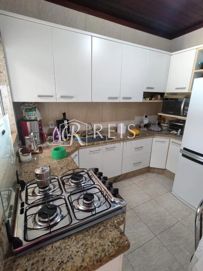 Imagem Casa para Venda em Rio das Ostras, Costazul, 5 dormitórios, 1 suíte, 3 banheiros, 4 vagas