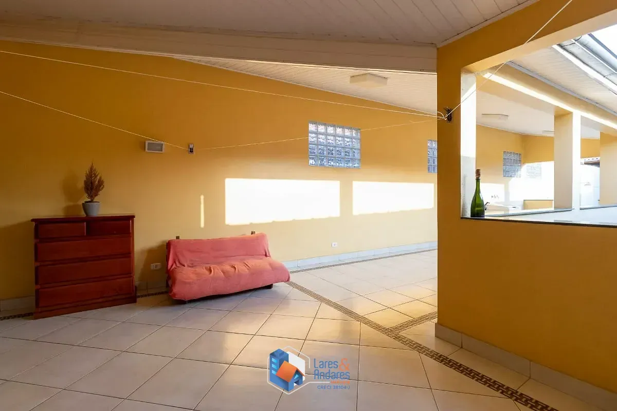 Imagem Casa para venda em Vila Monumento com 3 quartos, sendo 1 suíte, 220m²