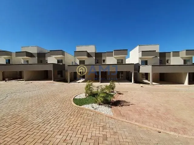 Foto do imóvel Sobrado a Venda - Condomínio Jardim Imperial no St. Goiânia 2 em Endereço não informado