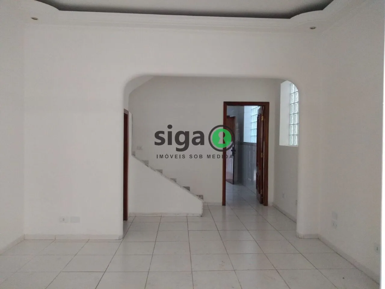 Foto do imóvel Sobrado com 3 Suítes, Sacada de 35m² e Espaços Planejados para sua Família.