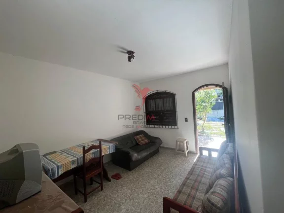Imagem Excelente casa no centro de Iguaba por R$ 250.000 Aceita Financiamento