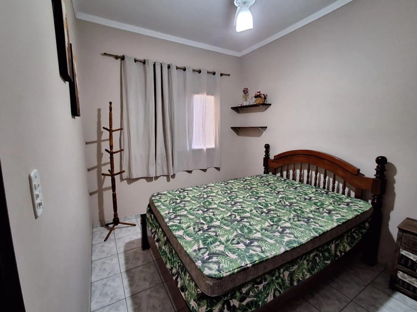 Imagem Apartamento para Venda em Ubatuba, Itaguá, 2 dormitórios, 1 banheiro, 1 vaga