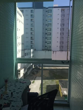 Imagem Condominio De Frente Para Mar Com Apartamento Primeiro Andar Com Vista Lateral