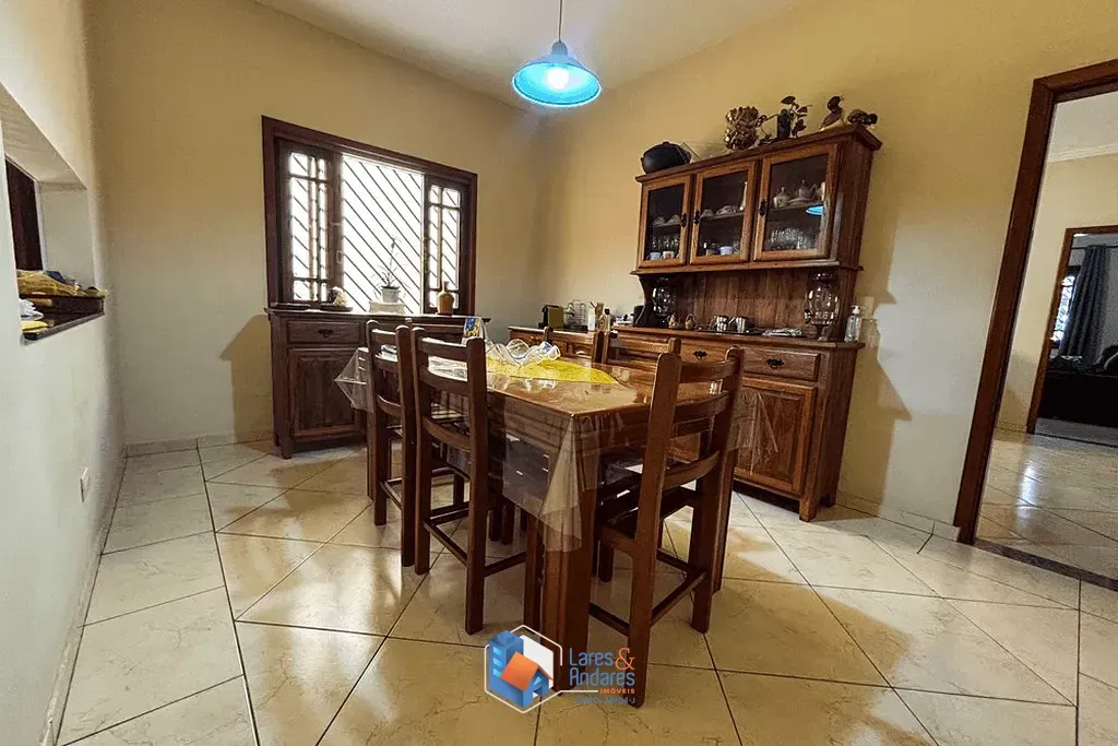 Imagem Casa à venda 3 Quartos 1 Suite 5 Vagas 358M² Campo Grande São Paulo - SP