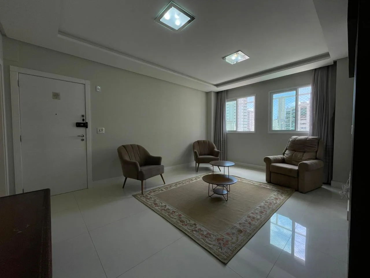 Imagem Apartamento à venda com 228m2 por R$ 3.500.000,00