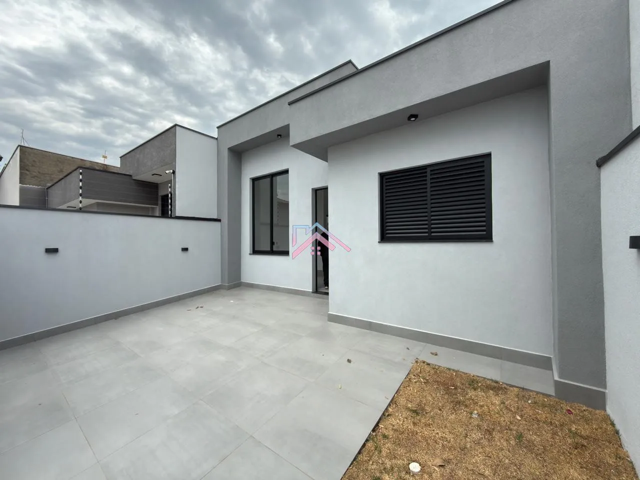 Imagem Casa à venda - Área útil 75 m2 com 3 dormitórios sendo 1 suíte com closet - 2 vagas - Jardim Vale Ve
