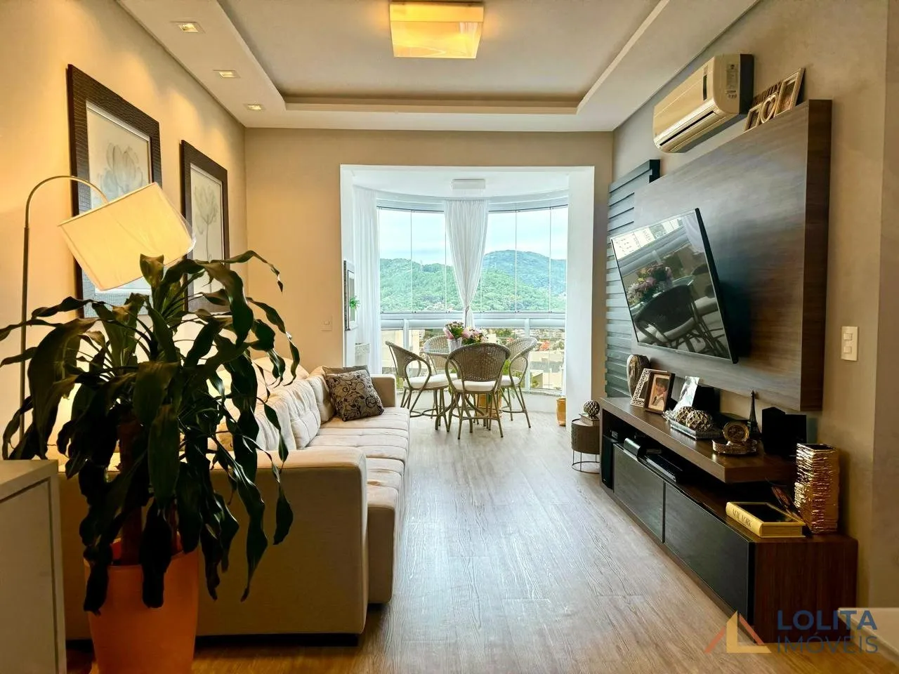 Imagem APARTAMENTO À VENDA COM 3 QUARTOS E 1 GARAGEM NO ITACORUBI, FLORIANÓPOLIS/SC