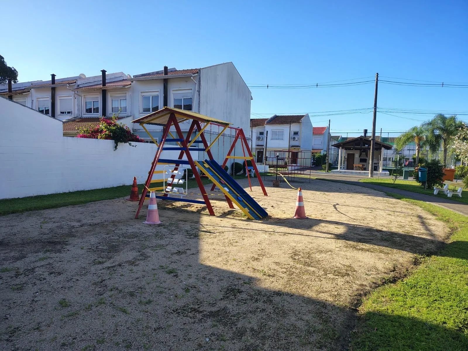 Imagem Lindo sobrado 3dormitórios no Quintas do Prado