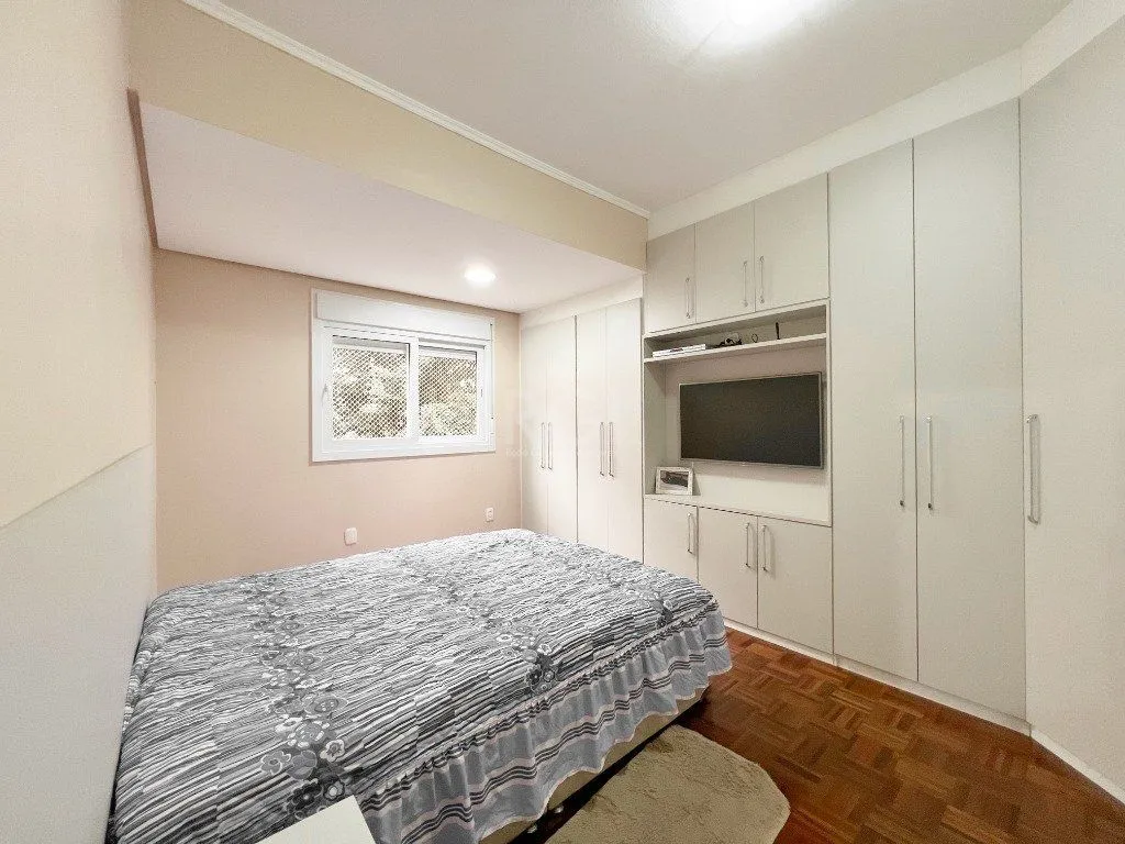 Imagem Apartamento 85m² - 3 dormitórios, sacada, churrasqueira no bairro Cidade Baixa