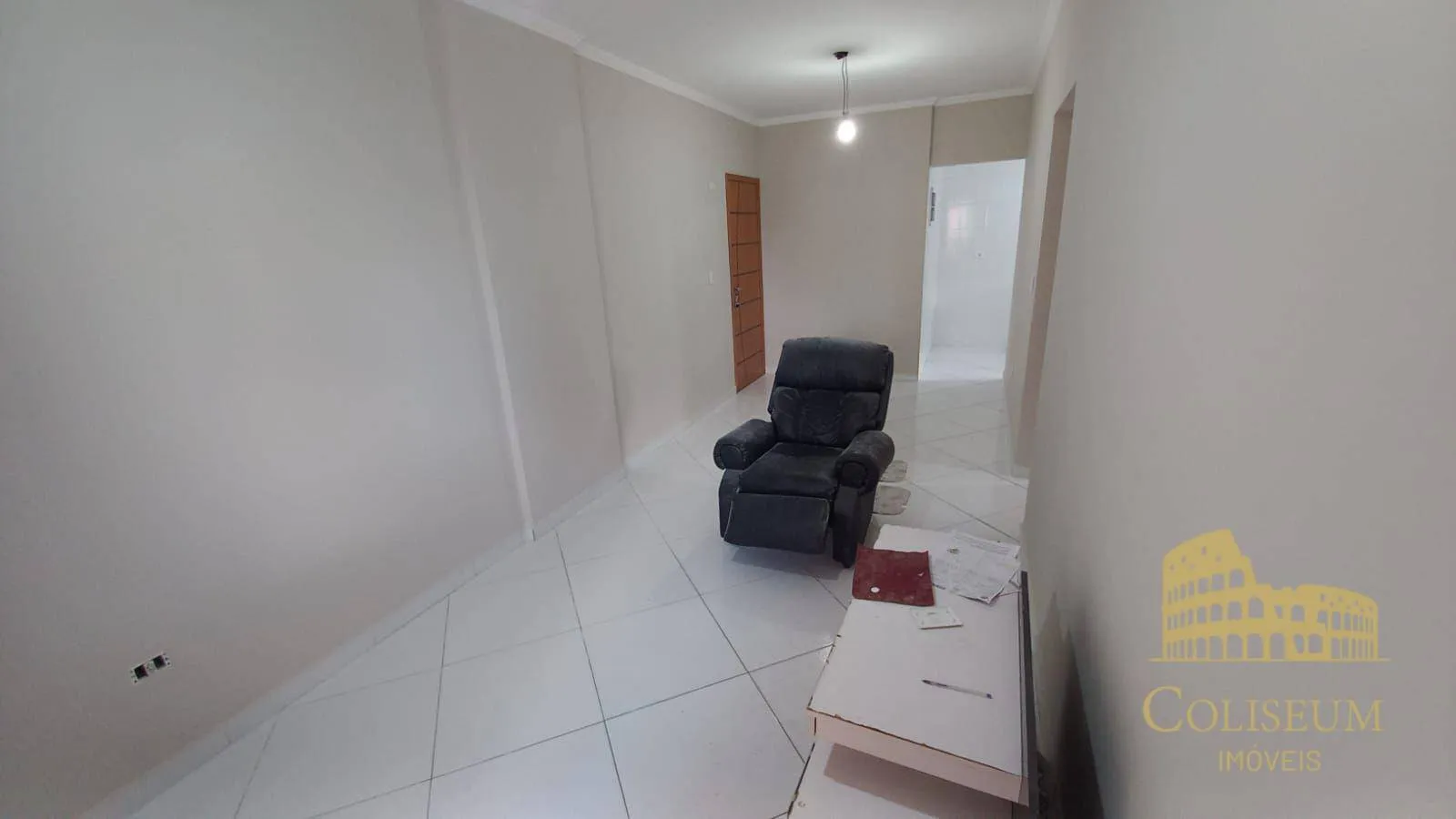 Imagem Apartamento com 2 dormitórios à venda, 72 m² por R$ 460.000,00 - Aviação - Praia Grande/SP