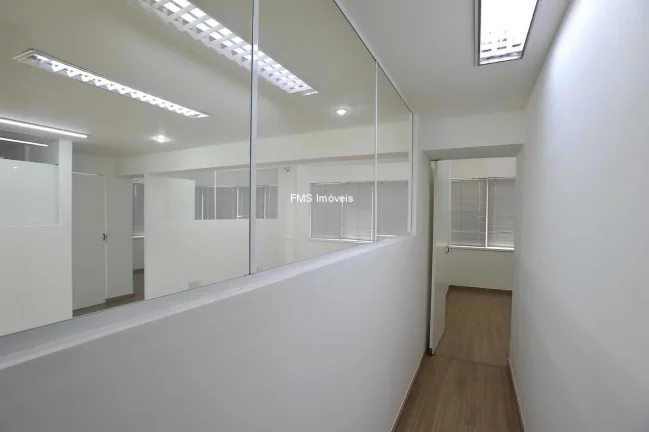 Imagem Conjunto comercial com 100m2 na Vila Olímpia
