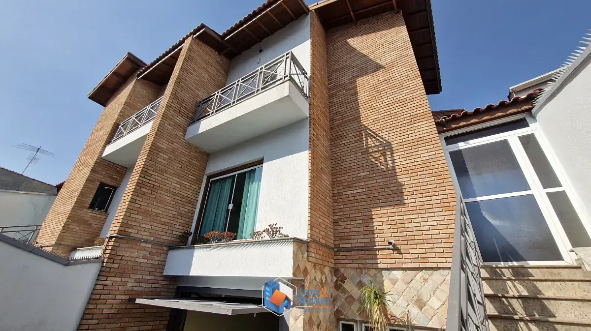 Foto do imóvel Sobrado para venda em Vila Maria com 3 quartos, sendo 1 suíte, 223m² em Rua Santa Veridiana