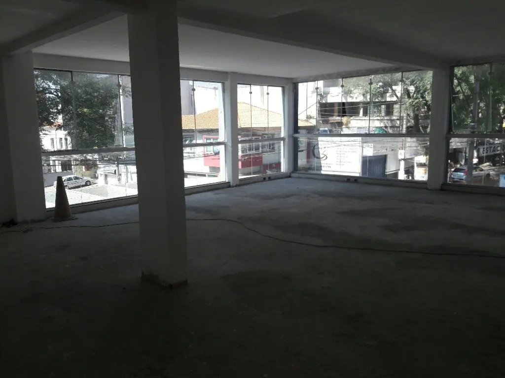 Imagem Prédio Comercial de Alto Padrão no Jardim do Mar - São Bernardo do Campo-SP: 20 Banheiros, 10 Vagas de Garagem, 1.882m² de Área - Venda ou Locação.