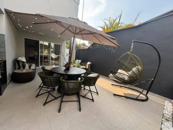 Imagem Casa com 4 dormitórios à venda, 300 m² por R$ 1.690.000,00 - GRANJA VIANA - JARDIM DAS FLORES - Cotia/SP