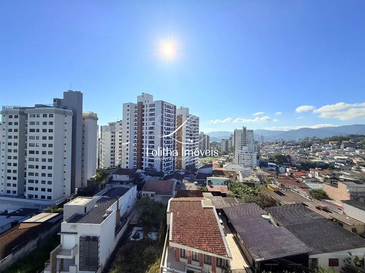 Imagem APARTAMENTO À VENDA COM 2 SUÍTES NA AGRONÔMICA, EM FLORIANÓPOLIS/SC