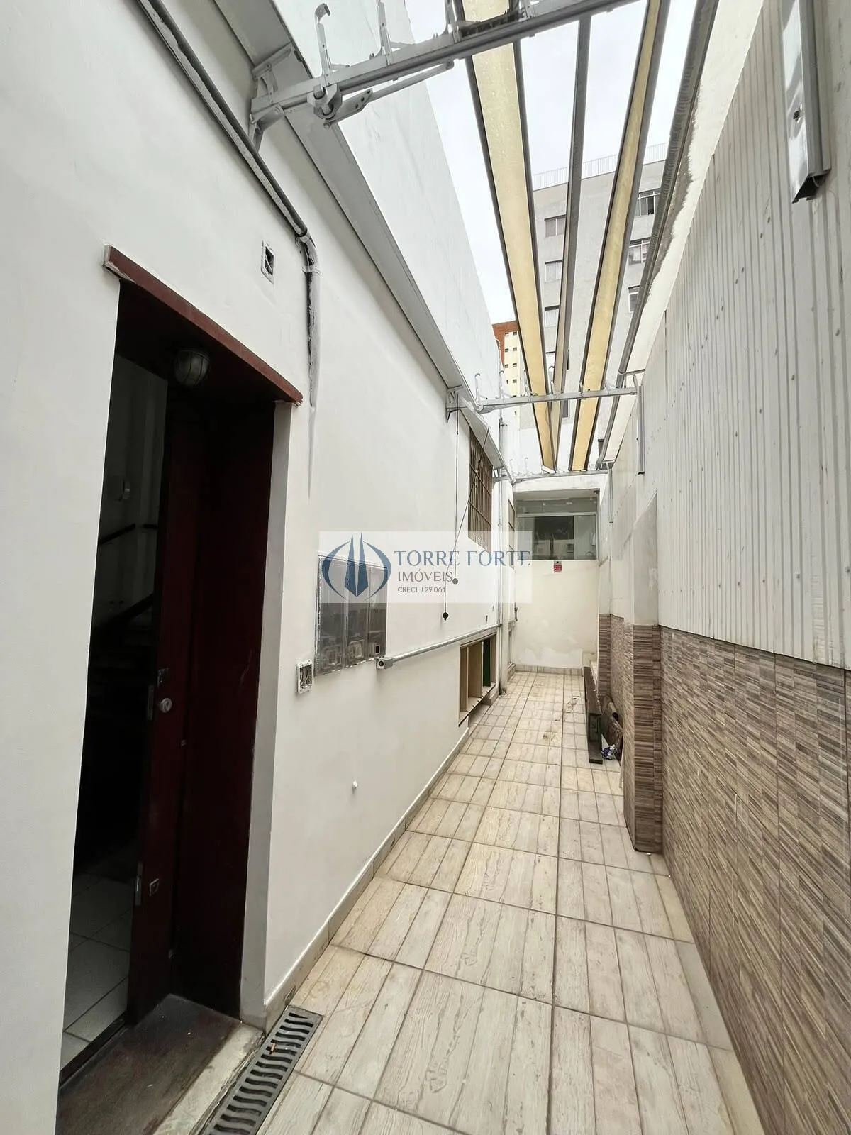 Imagem Ótimo sobrado com 180 m² com diversas salas bem localizado na Santa Cecilia
