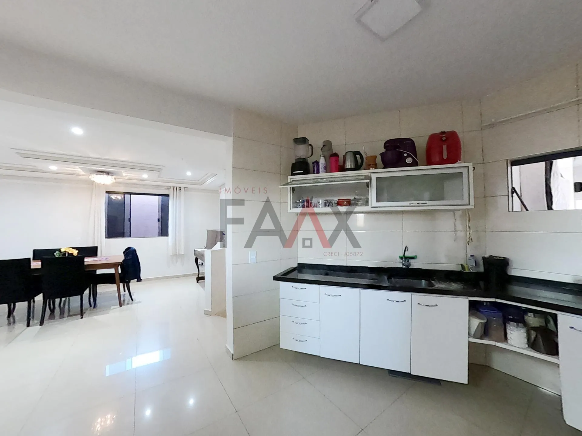 Imagem Casa à venda com amplo terreno, Bairro Alto da XV, GUARAPUAVA - PR